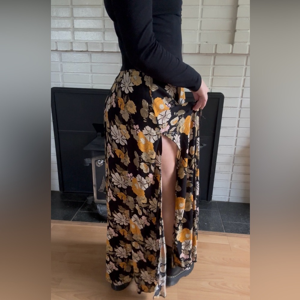 NATURAL LIFE Black and Yellow Floral Maxi Skirt